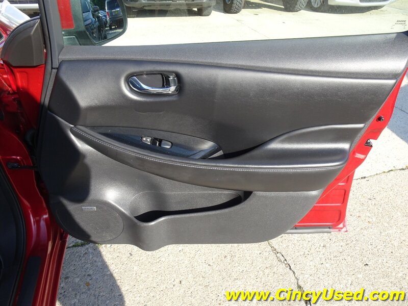 2014 Nissan LEAF SL - Photo 32 - Cincinnati, OH 45255