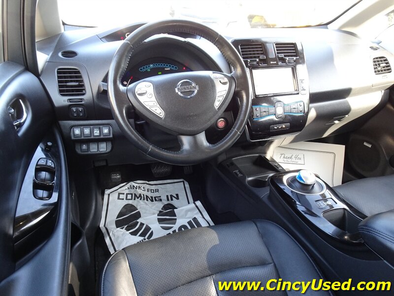 2014 Nissan LEAF SL - Photo 12 - Cincinnati, OH 45255