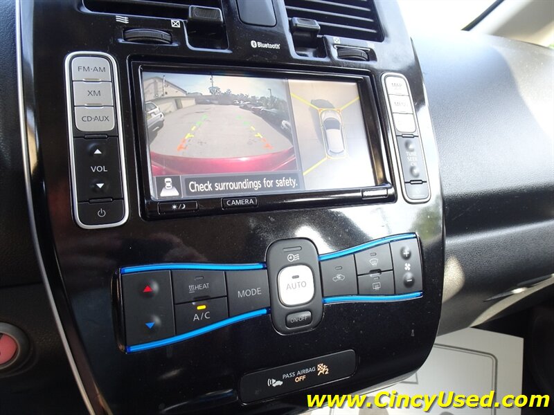 2014 Nissan LEAF SL - Photo 22 - Cincinnati, OH 45255