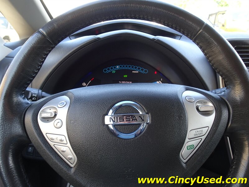 2014 Nissan LEAF SL - Photo 19 - Cincinnati, OH 45255