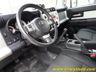 2011 Toyota FJ Cruiser   - Photo 11 - Cincinnati, OH 45255