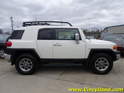 2011 Toyota FJ Cruiser   - Photo 6 - Cincinnati, OH 45255