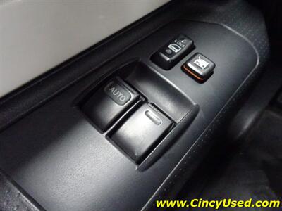 2011 Toyota FJ Cruiser   - Photo 24 - Cincinnati, OH 45255
