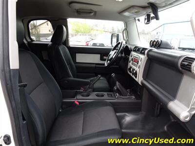 2011 Toyota FJ Cruiser   - Photo 15 - Cincinnati, OH 45255