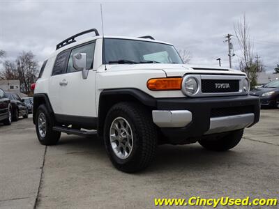 2011 Toyota FJ Cruiser   - Photo 4 - Cincinnati, OH 45255