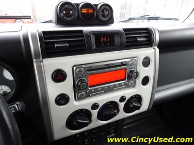 2011 Toyota FJ Cruiser   - Photo 19 - Cincinnati, OH 45255