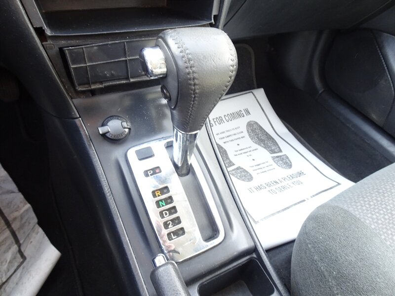 2004 Toyota Corolla S  1.8L I4 FWD - Photo 16 - Cincinnati, OH 45255