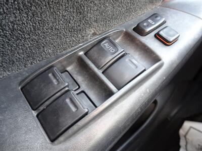 2004 Toyota Corolla S  1.8L I4 FWD - Photo 21 - Cincinnati, OH 45255