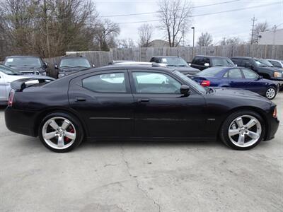 2006 Dodge Charger SRT-8  6.1L V8 RWD - Photo 5 - Cincinnati, OH 45255