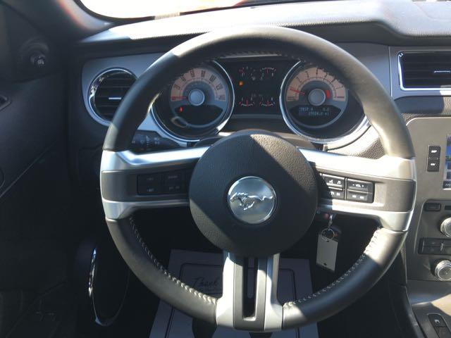 2010 Ford Mustang GT Premium   - Photo 16 - Cincinnati, OH 45255