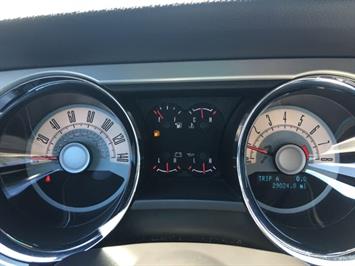 2010 Ford Mustang GT Premium   - Photo 17 - Cincinnati, OH 45255