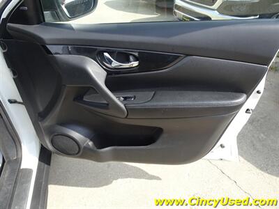 2020 Nissan Rogue SL   - Photo 24 - Cincinnati, OH 45255