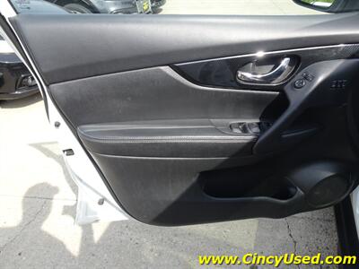 2020 Nissan Rogue SL   - Photo 25 - Cincinnati, OH 45255