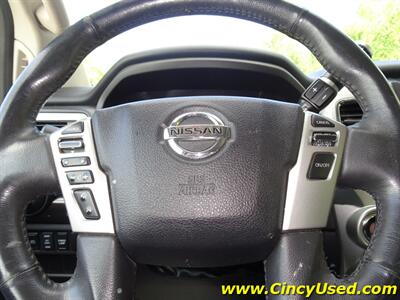 2017 Nissan Titan SV   - Photo 19 - Cincinnati, OH 45255