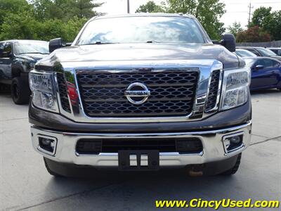 2017 Nissan Titan SV   - Photo 2 - Cincinnati, OH 45255