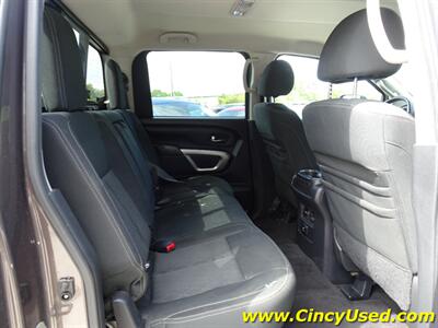 2017 Nissan Titan SV   - Photo 13 - Cincinnati, OH 45255