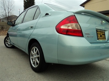 2002 Toyota Prius   - Photo 12 - Cincinnati, OH 45255