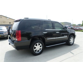 2007 Cadillac Escalade   - Photo 4 - Cincinnati, OH 45255