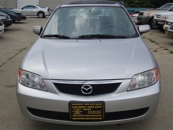 2001 Mazda Protege LX   - Photo 2 - Cincinnati, OH 45255