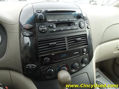 2004 Toyota Sienna LE 8 Passenger   - Photo 18 - Cincinnati, OH 45255