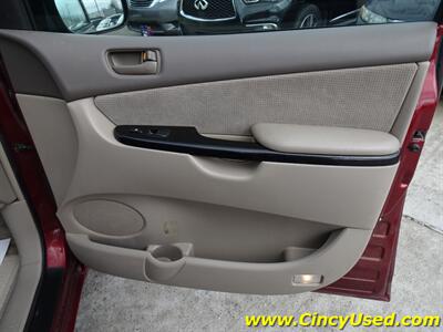 2004 Toyota Sienna LE 8 Passenger   - Photo 26 - Cincinnati, OH 45255