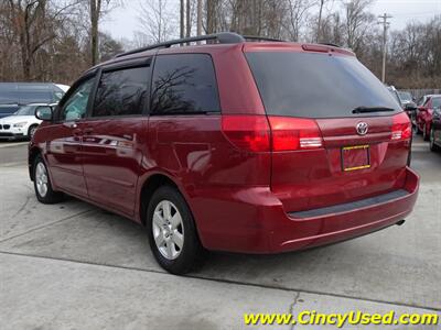 2004 Toyota Sienna LE 8 Passenger   - Photo 9 - Cincinnati, OH 45255