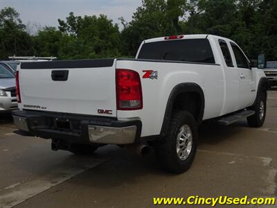 2011 GMC Sierra 3500 SLT   - Photo 7 - Cincinnati, OH 45255