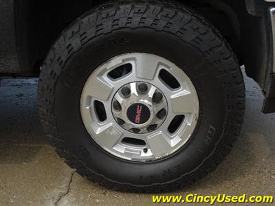 2011 GMC Sierra 3500 SLT   - Photo 41 - Cincinnati, OH 45255