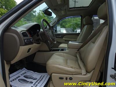 2011 GMC Sierra 3500 SLT   - Photo 12 - Cincinnati, OH 45255