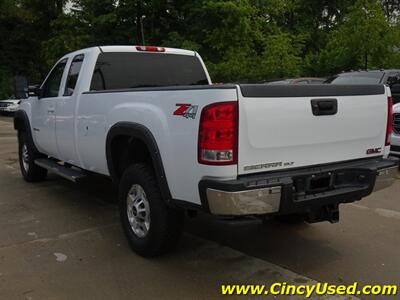 2011 GMC Sierra 3500 SLT   - Photo 9 - Cincinnati, OH 45255