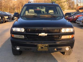 2006 Chevrolet Suburban LS 1500   - Photo 2 - Cincinnati, OH 45255