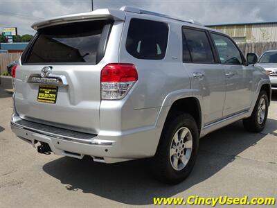 2011 Toyota 4Runner SR5   - Photo 8 - Cincinnati, OH 45255