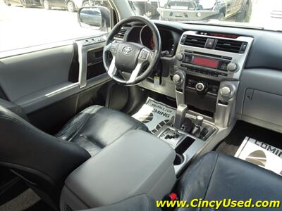 2011 Toyota 4Runner SR5   - Photo 17 - Cincinnati, OH 45255