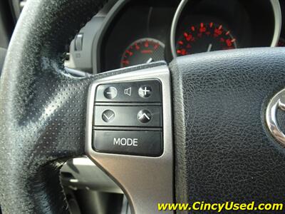 2011 Toyota 4Runner SR5   - Photo 25 - Cincinnati, OH 45255