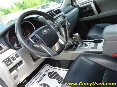 2011 Toyota 4Runner SR5   - Photo 13 - Cincinnati, OH 45255