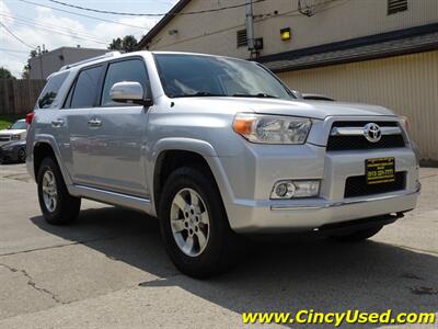 2011 Toyota 4Runner SR5   - Photo 4 - Cincinnati, OH 45255