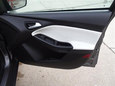2013 Ford Focus Titanium   - Photo 27 - Cincinnati, OH 45255