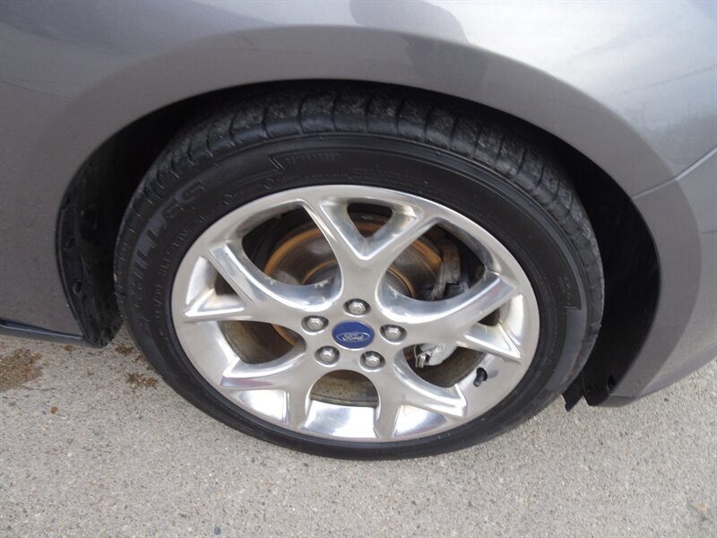 2013 Ford Focus Titanium - Photo 31 - Cincinnati, OH 45255