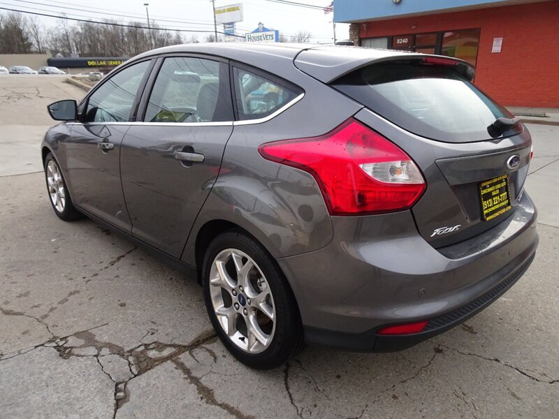 2013 Ford Focus Titanium - Photo 4 - Cincinnati, OH 45255