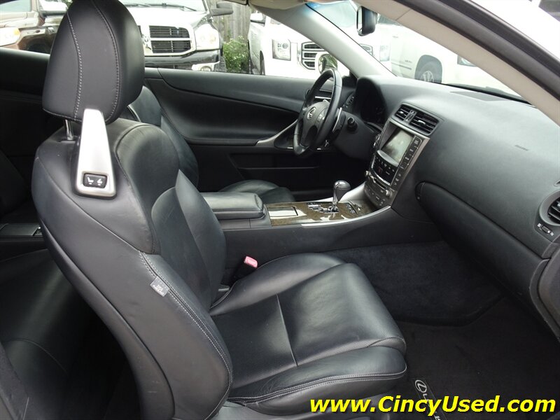 2010 Lexus IS 250C - Photo 14 - Cincinnati, OH 45255