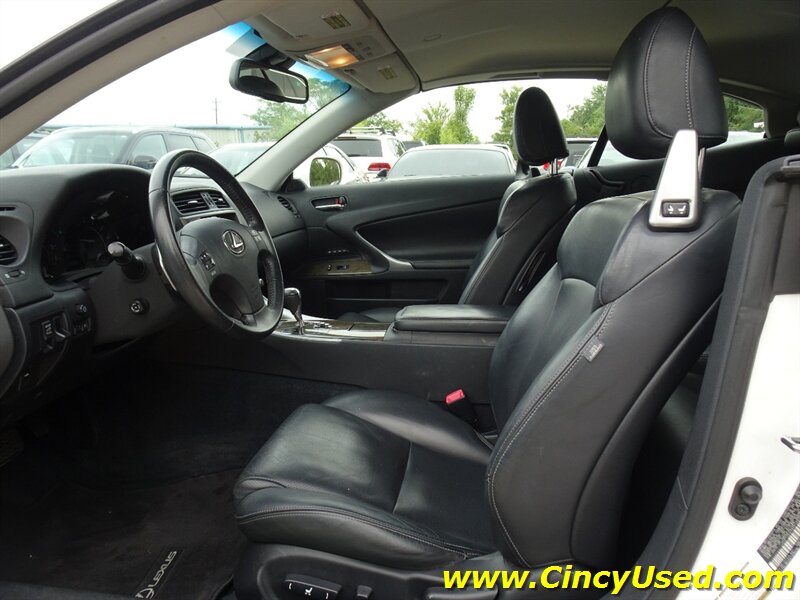 2010 Lexus IS 250C - Photo 11 - Cincinnati, OH 45255