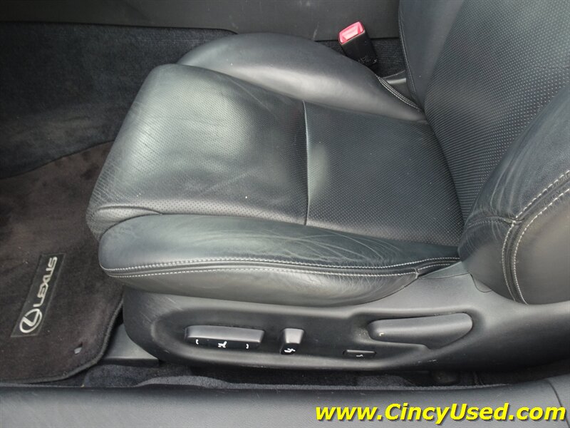 2010 Lexus IS 250C - Photo 32 - Cincinnati, OH 45255