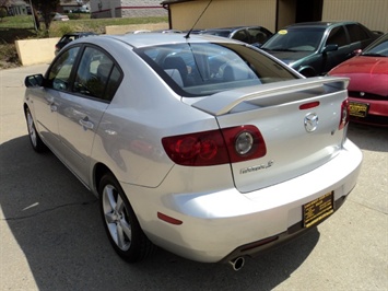 2004 Mazda Mazda3 i   - Photo 4 - Cincinnati, OH 45255