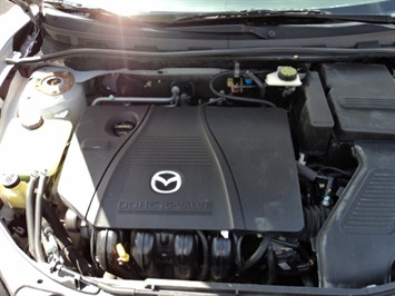 2004 Mazda Mazda3 i   - Photo 28 - Cincinnati, OH 45255