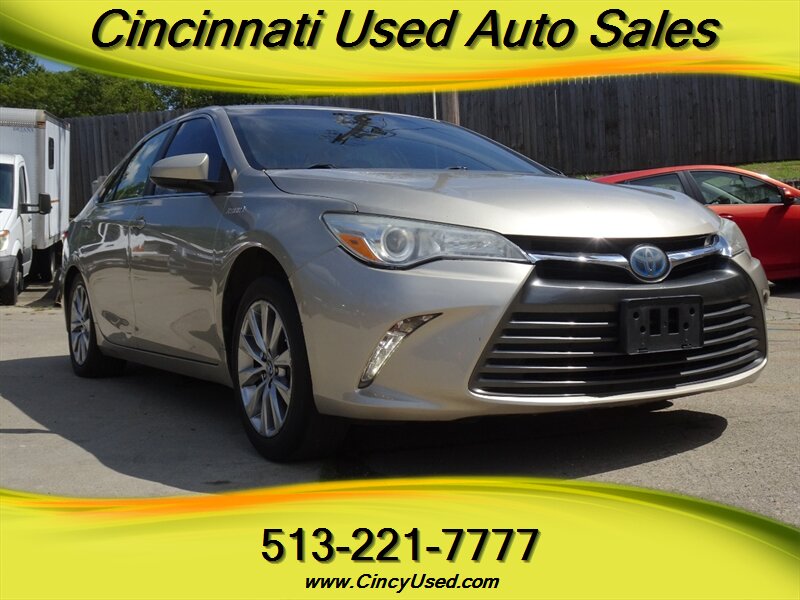 2017 Toyota Camry Hybrid XLE   - Photo 1 - Cincinnati, OH 45255