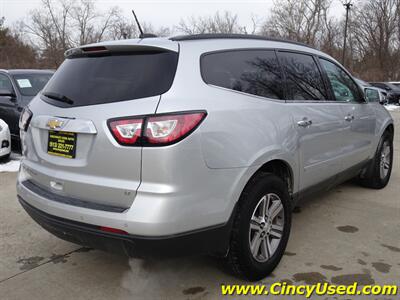 2017 Chevrolet Traverse LT   - Photo 7 - Cincinnati, OH 45255