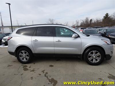 2017 Chevrolet Traverse LT   - Photo 5 - Cincinnati, OH 45255