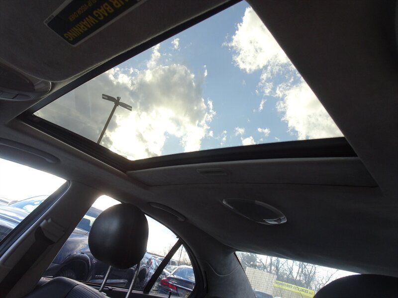 2005 Mercedes-Benz E 55 AMG   - Photo 29 - Cincinnati, OH 45255