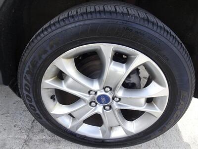 2014 Ford Escape Titanium  Ecoboost I4 Turbo AWD - Photo 31 - Cincinnati, OH 45255