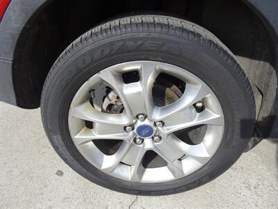 2014 Ford Escape Titanium  Ecoboost I4 Turbo AWD - Photo 32 - Cincinnati, OH 45255